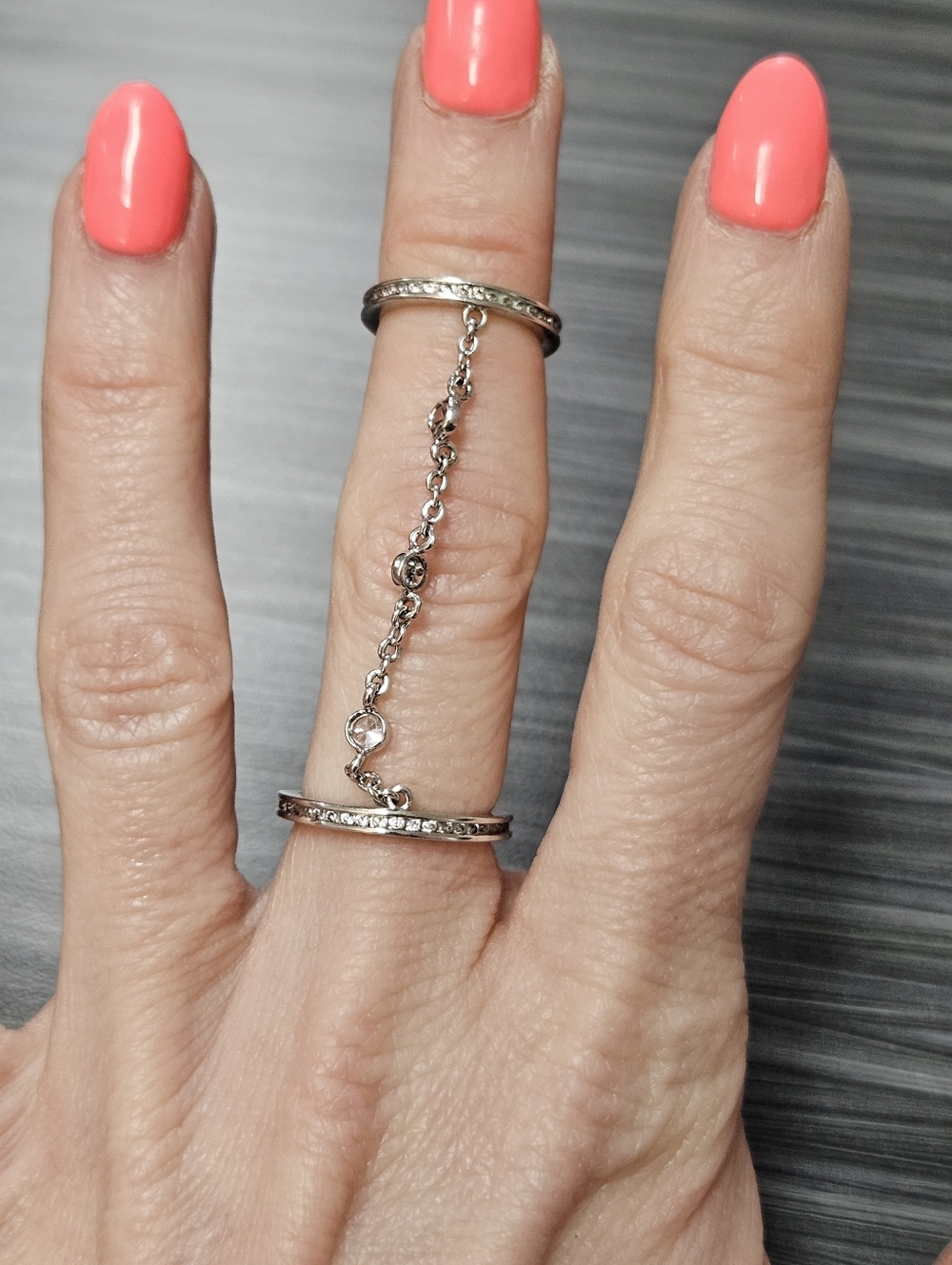 Henri Bendel Silver Luxe Uptown Twin Linked Chain Ring with Pavé Accents - Picture 9 of 12